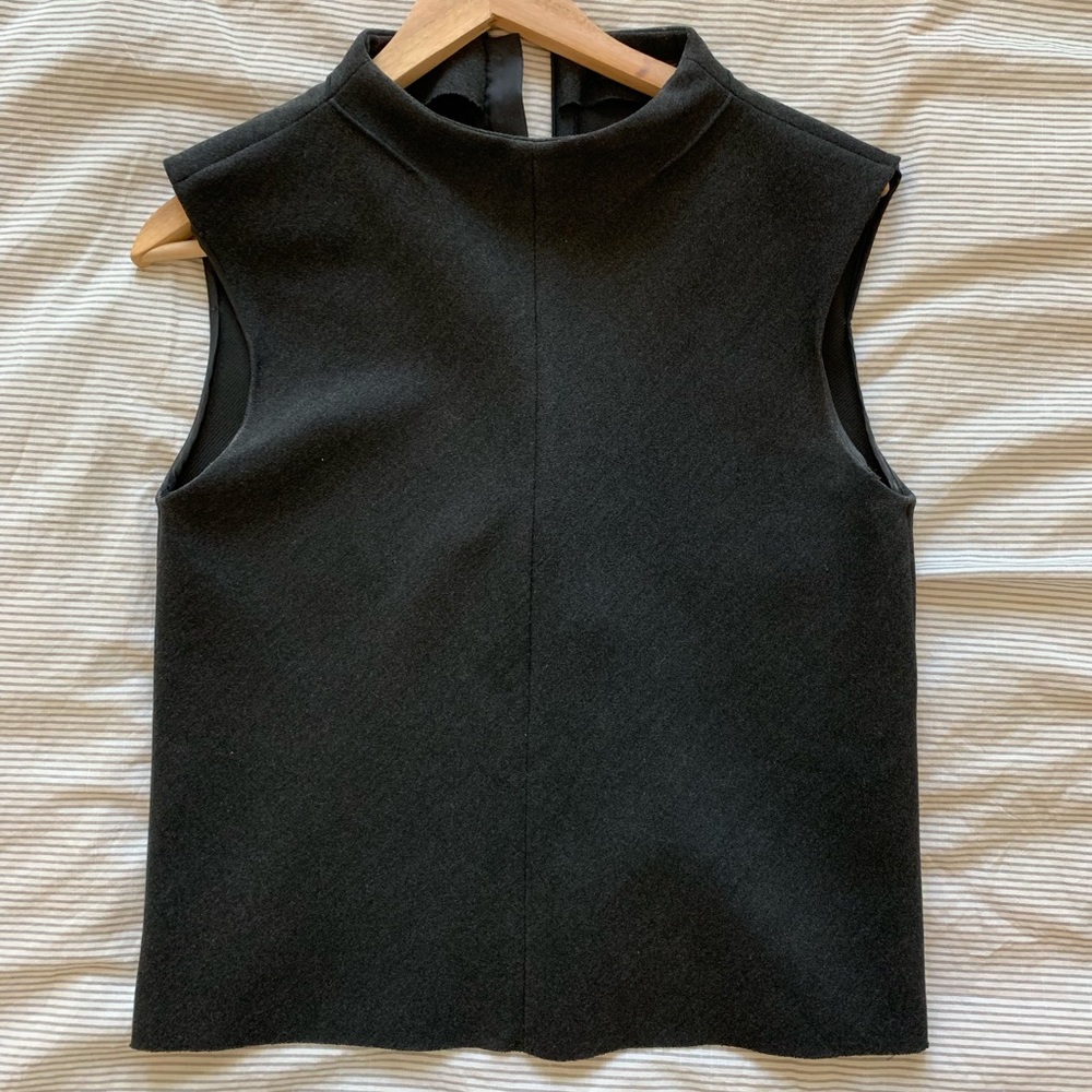 Sleeveless top
